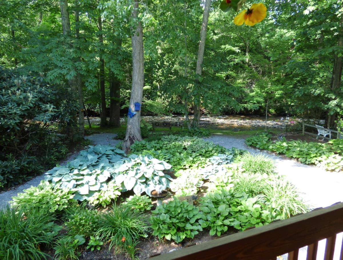River Rock Chalet Garden and Creek